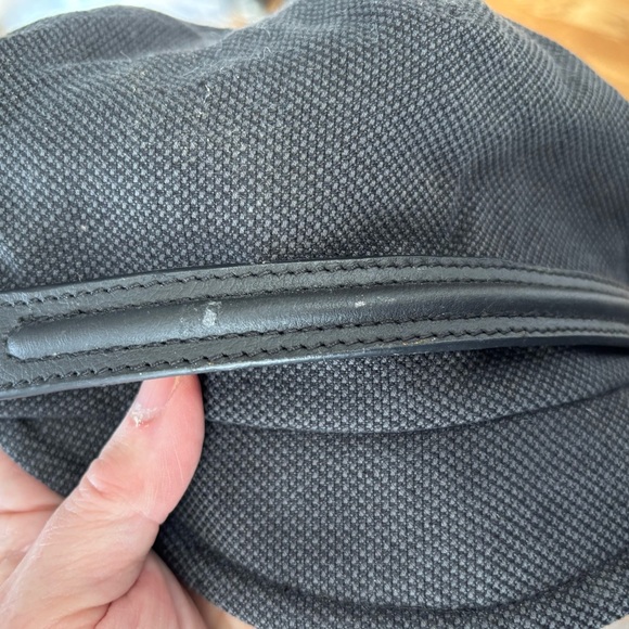 BANAMA REPUBLIC Black Women's Newsboy Cap w leather accent - Picture 10 of 11